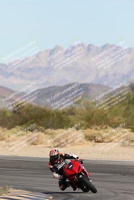 media/Nov-16-2025-Race Pace (Sun) [[8c5fa54630]]/Non Verified Riders (1st 20 Minutes)/2-Turn 10 (1010am)/